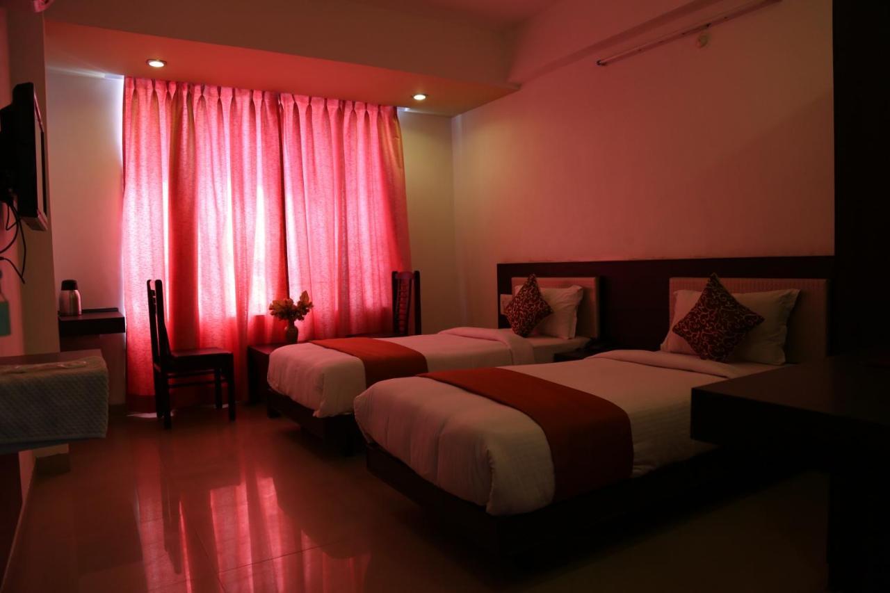 Narayans Leela Inn Udajpur Exteriér fotografie