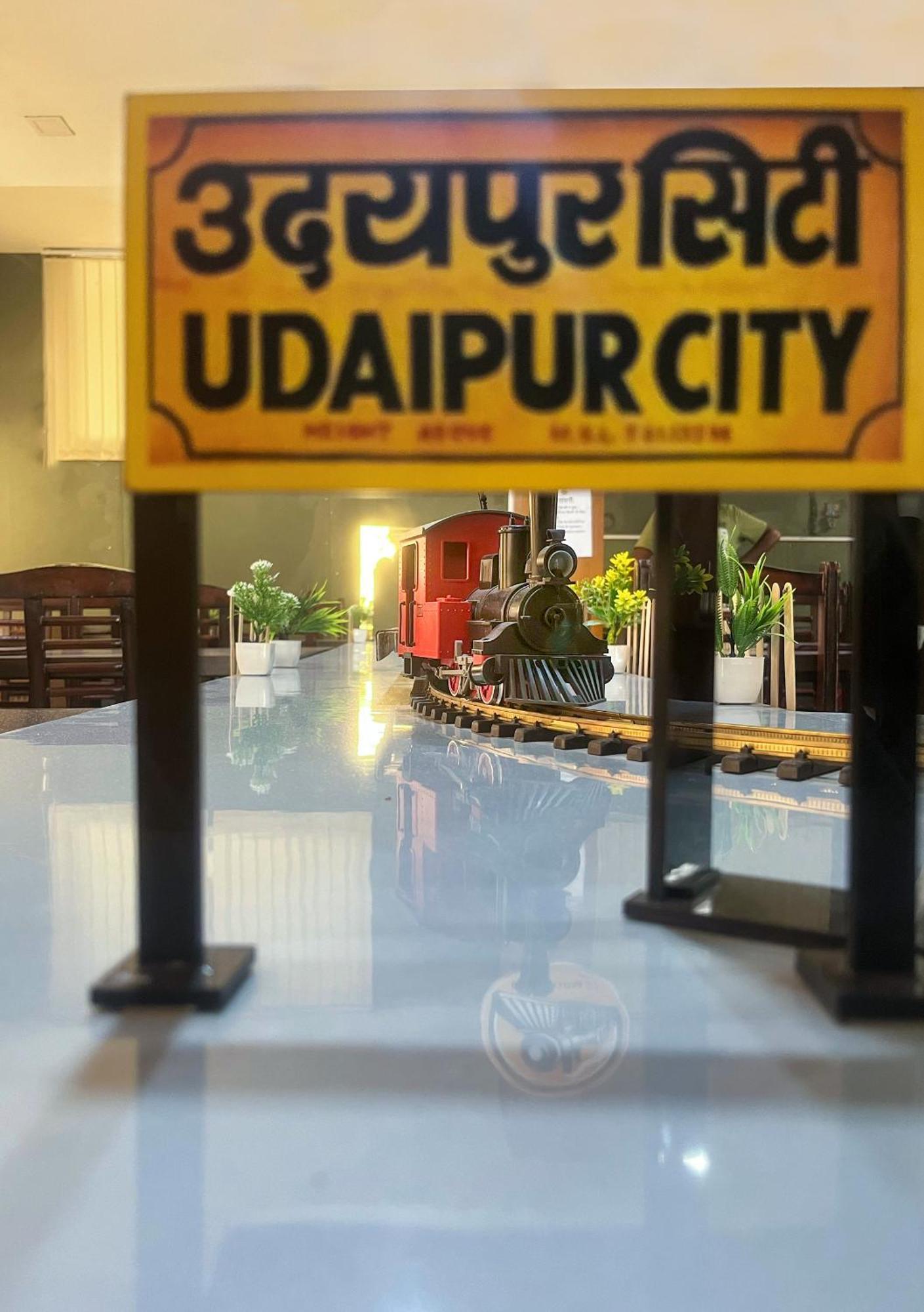 Narayans Leela Inn Udajpur Exteriér fotografie